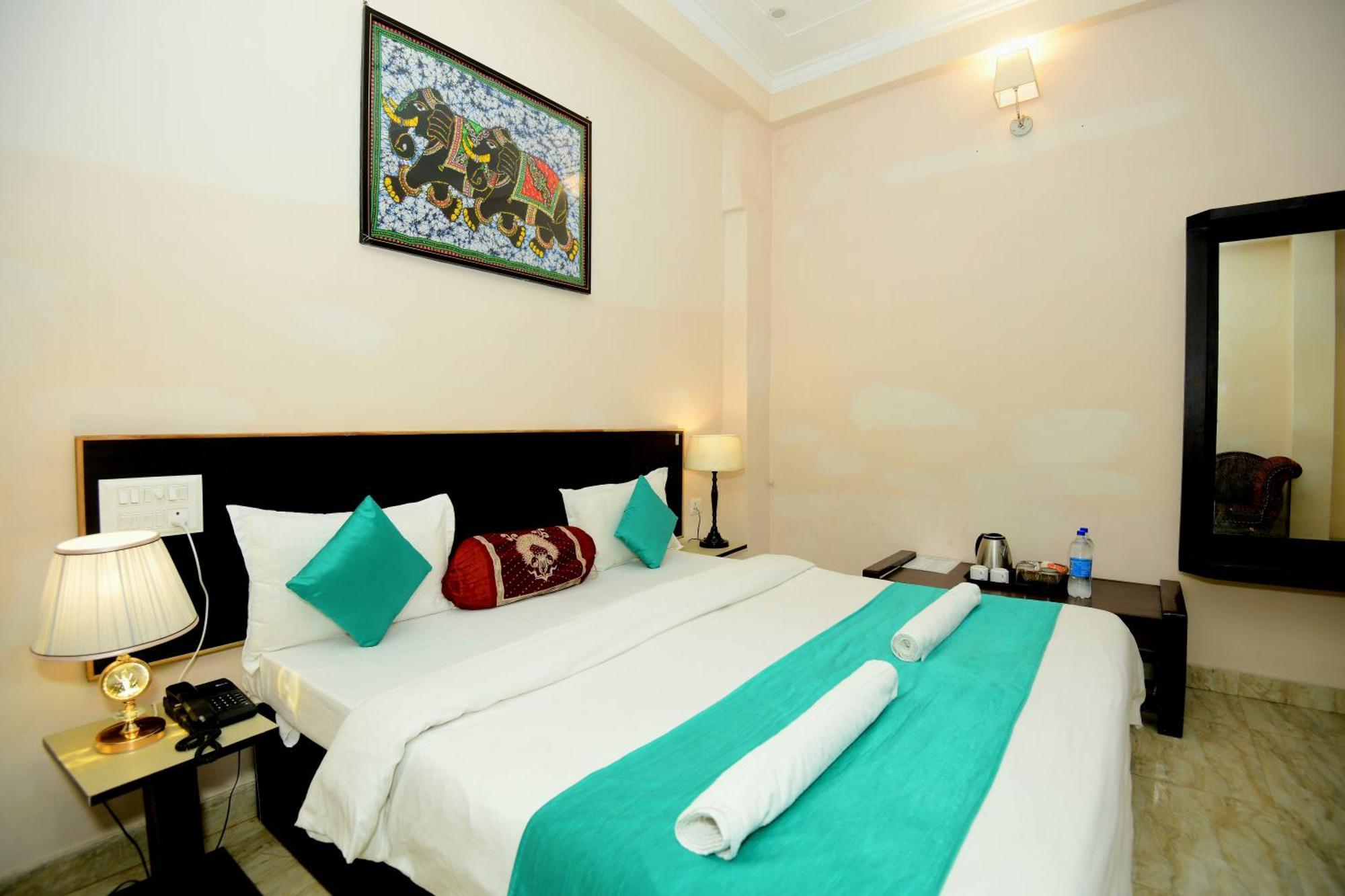 Ap Palace Hotel, Ayodhya Exterior photo